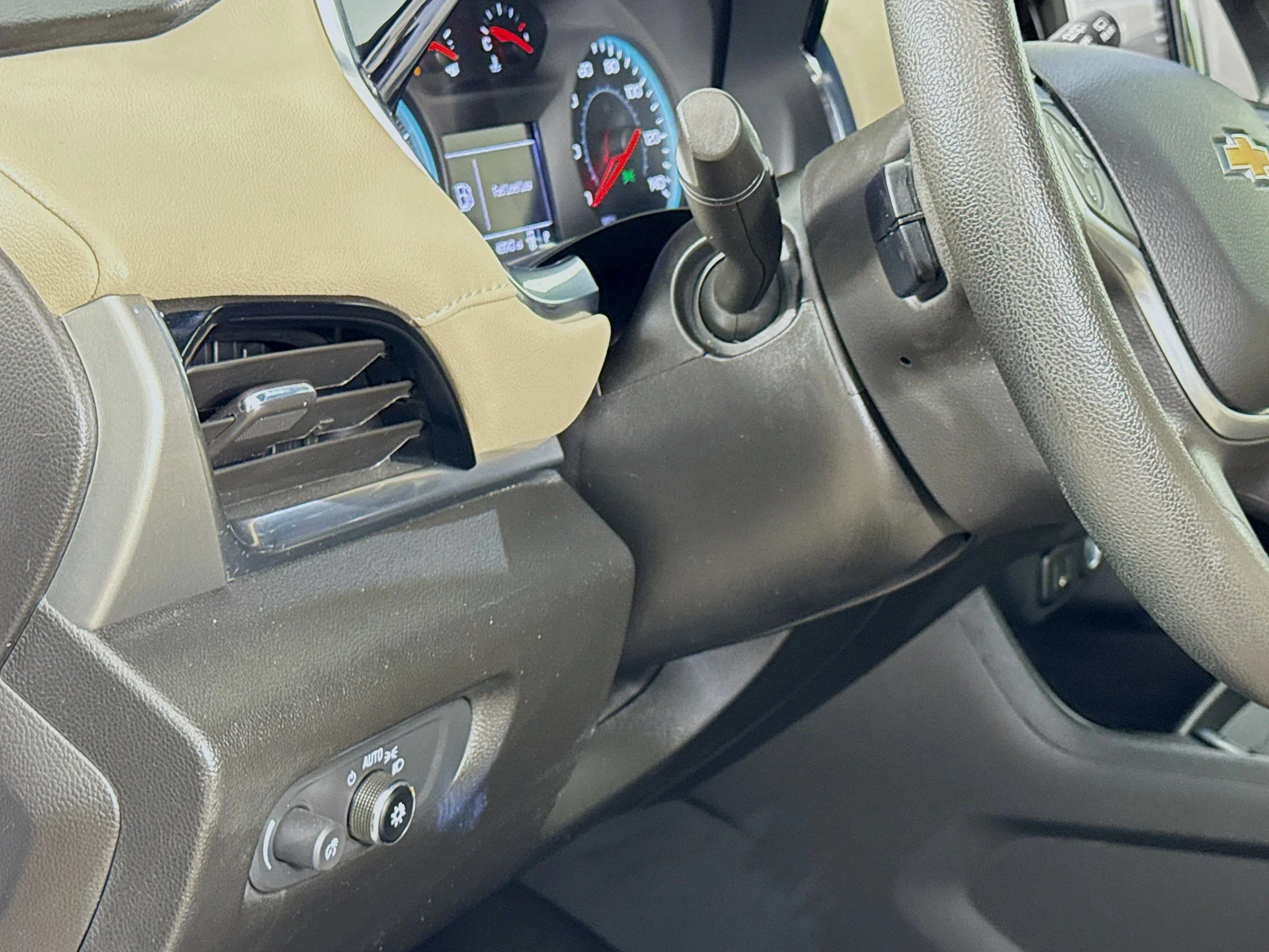 Used 2023 Summit White Chevrolet LS image 12