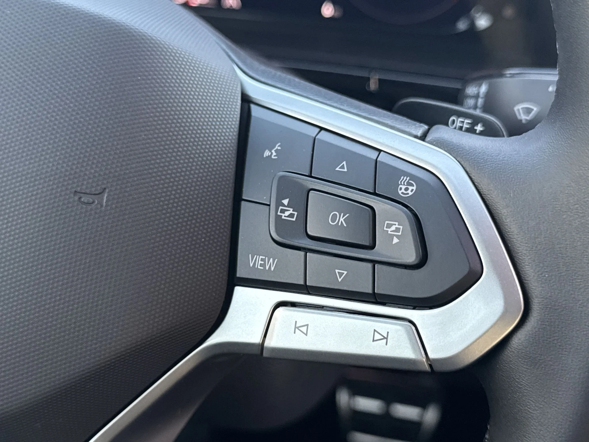 New 2026 Pure Gray Volkswagen 2.0T Peak Edition image 15