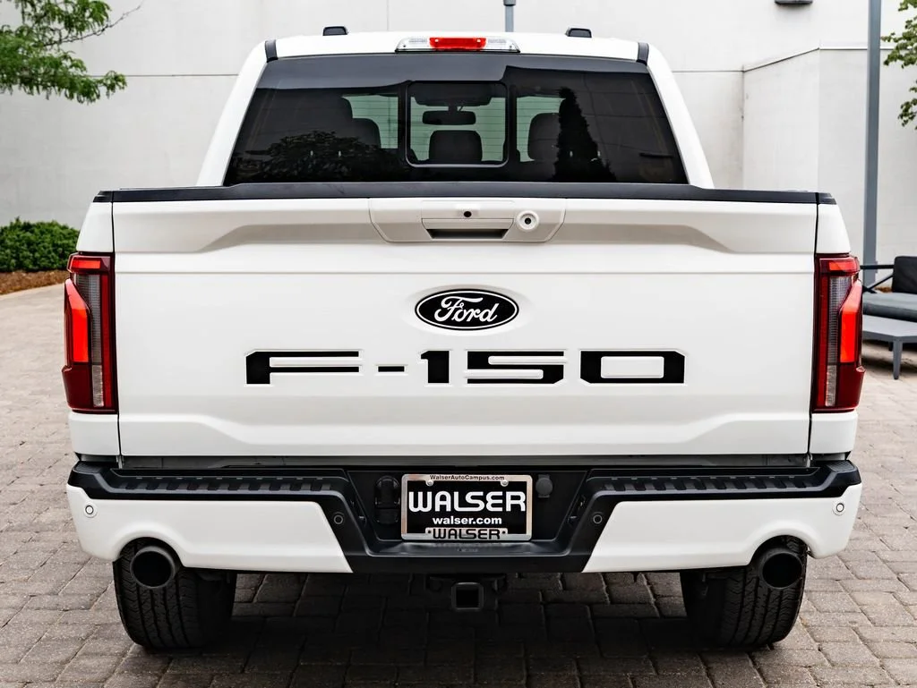 Used 2024 Star White Metallic Tri-Coat Ford LARIAT image 7