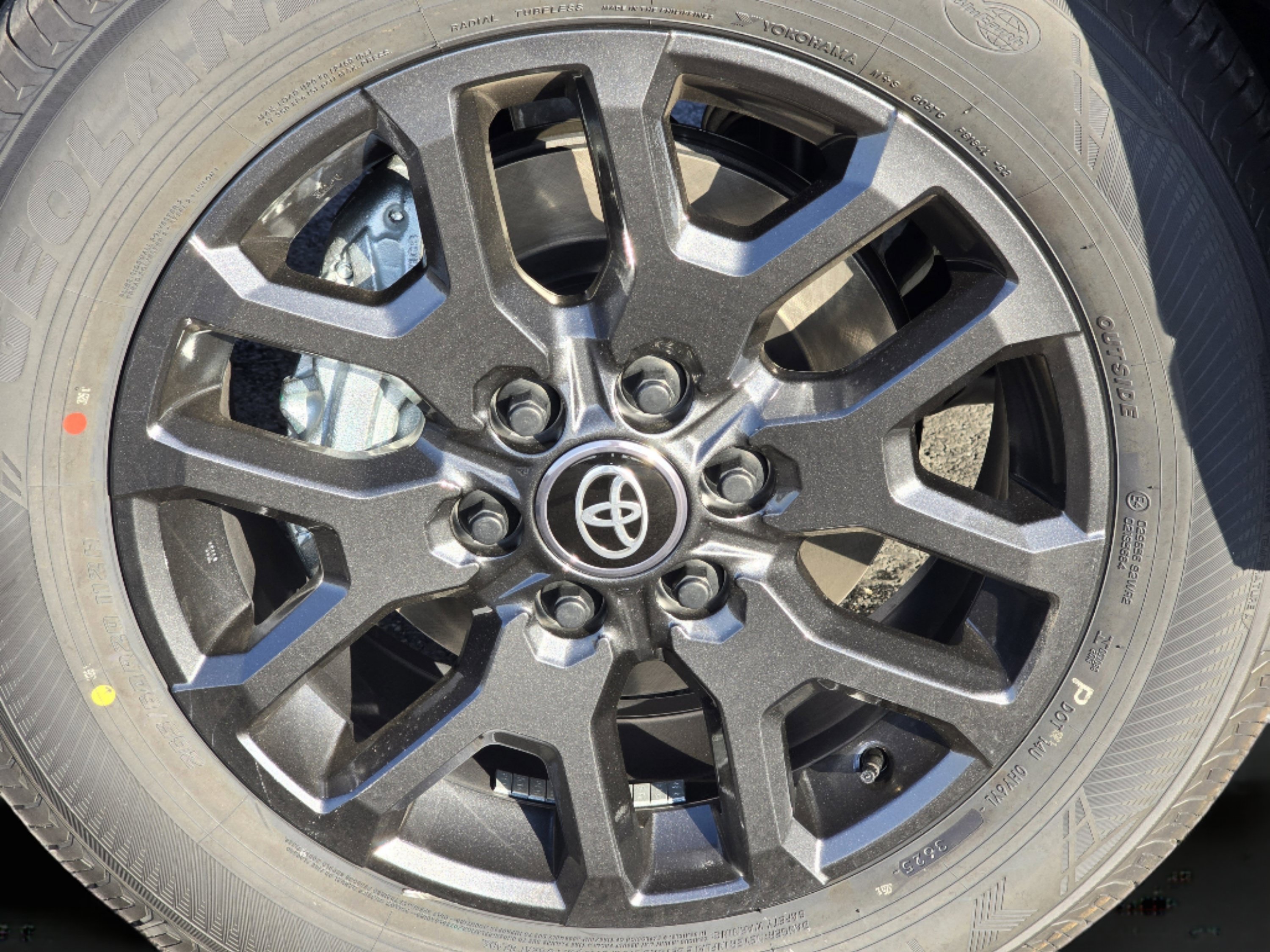 2026 Toyota Tundra Platinum - Photo 32