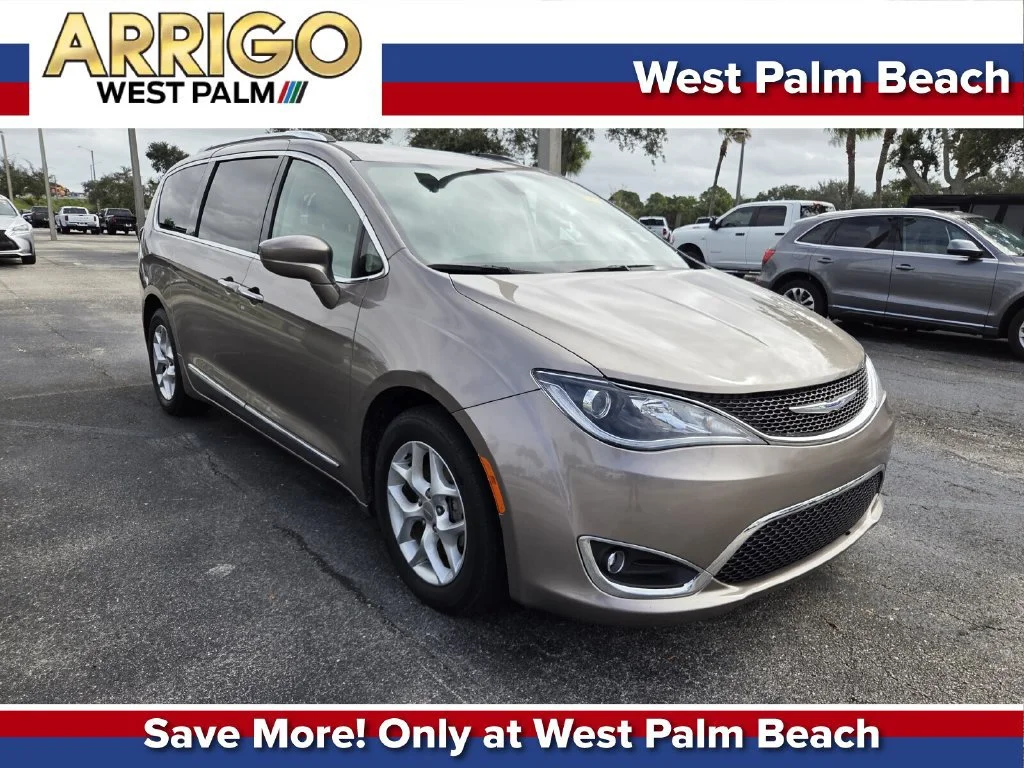 2018 Chrysler Pacifica Touring L Plus