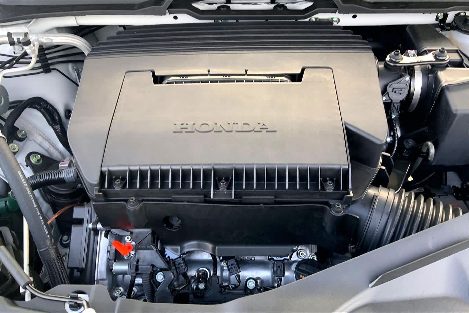 New 2026 Platinum White Pearl Honda AWD TrailSport image 16