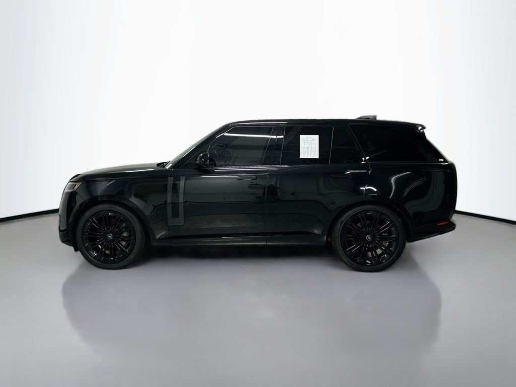 Certified Used 2025 Black Land Rover SE image 2