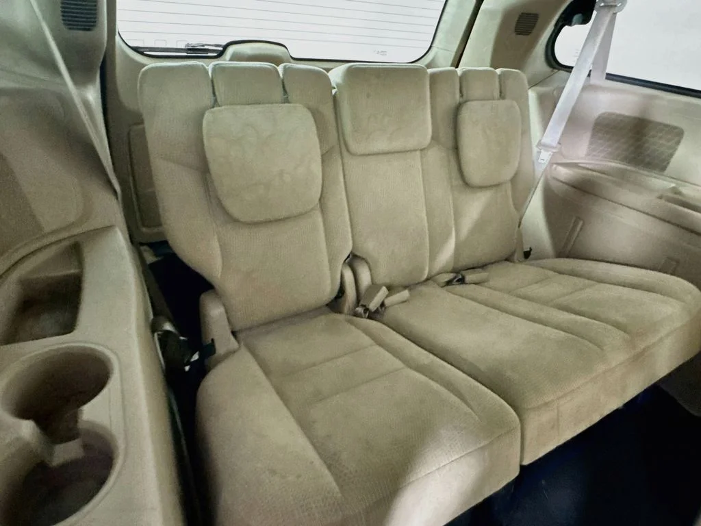 Used 2015 Cashmere/Sandstone Pearlcoat Dodge SXT image 31