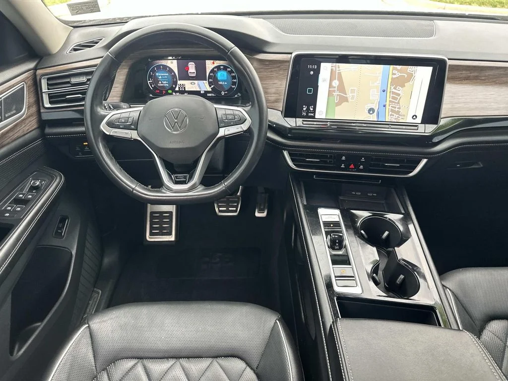 Used 2024  Volkswagen 2.0T SEL Premium R-Line image 19