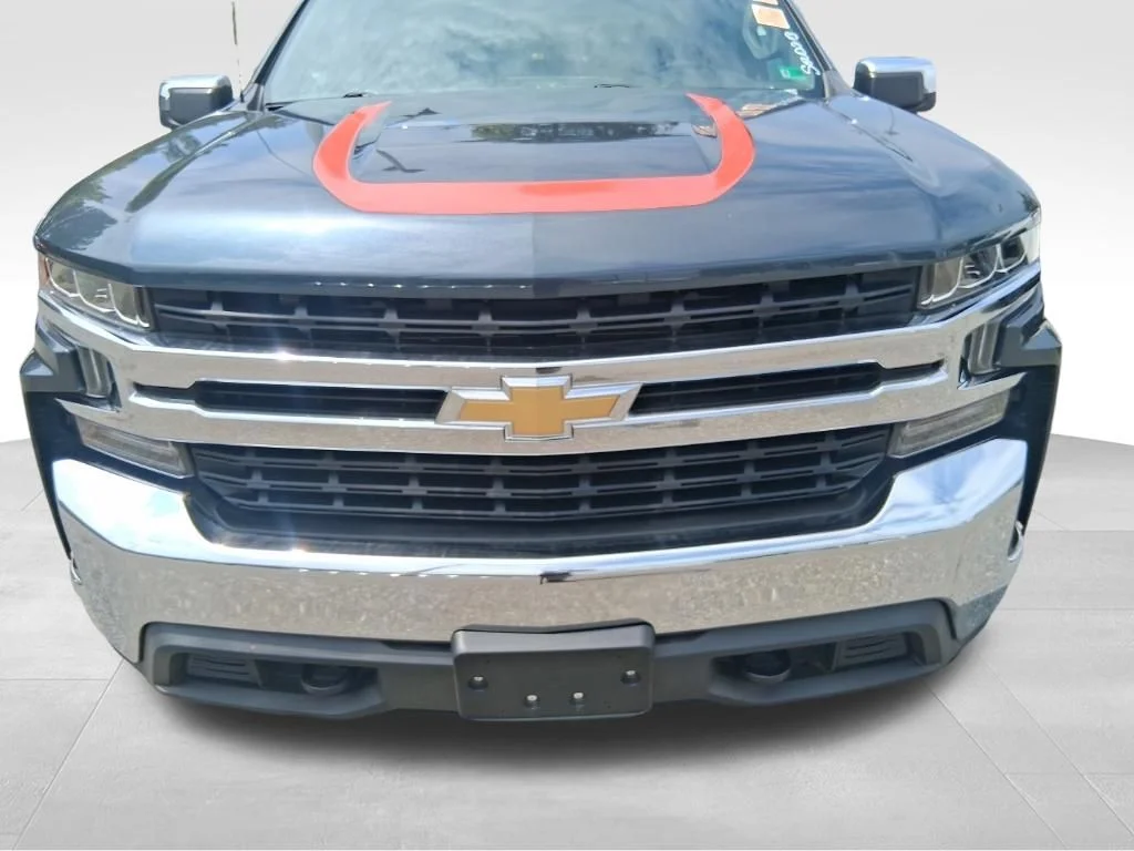 Used 2021 Gray Chevrolet LT image 18