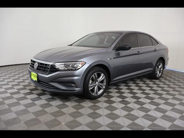 Pre-Owned 2019 Volkswagen Jetta R-Line