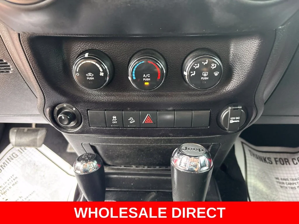 Used 2015 Red Jeep Unlimited Sport image 18