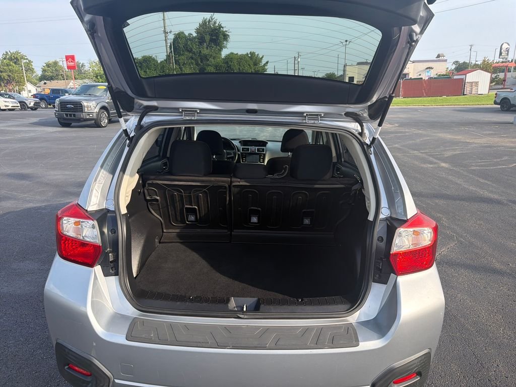 Used 2017 Silver Subaru 2.0i Premium image 12