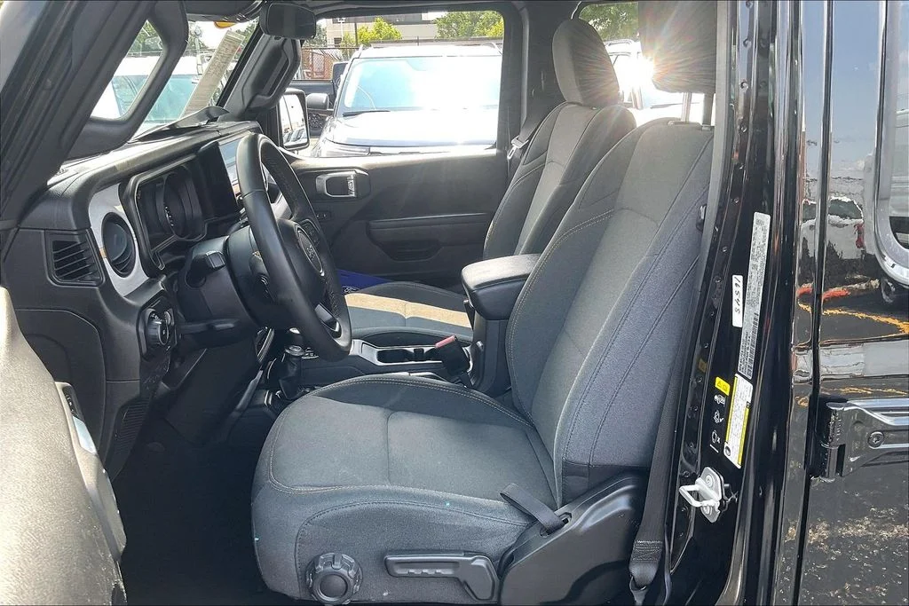 Used 2024 Black Jeep Sport S image 24