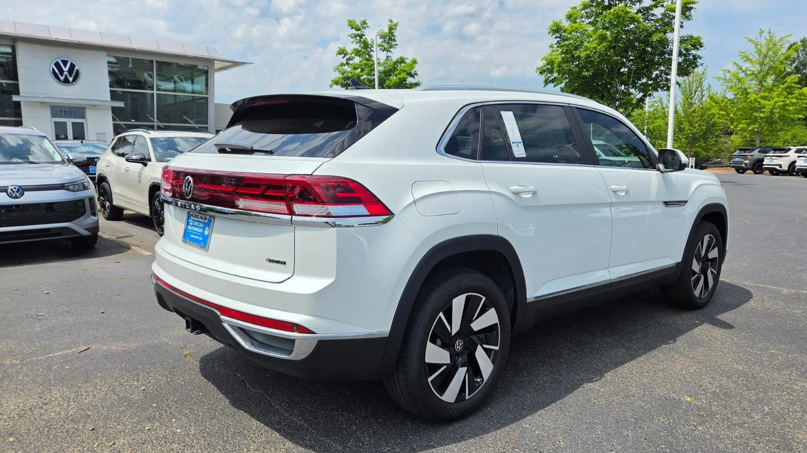 2026 Volkswagen Atlas Cross Sport SEL - Photo 6