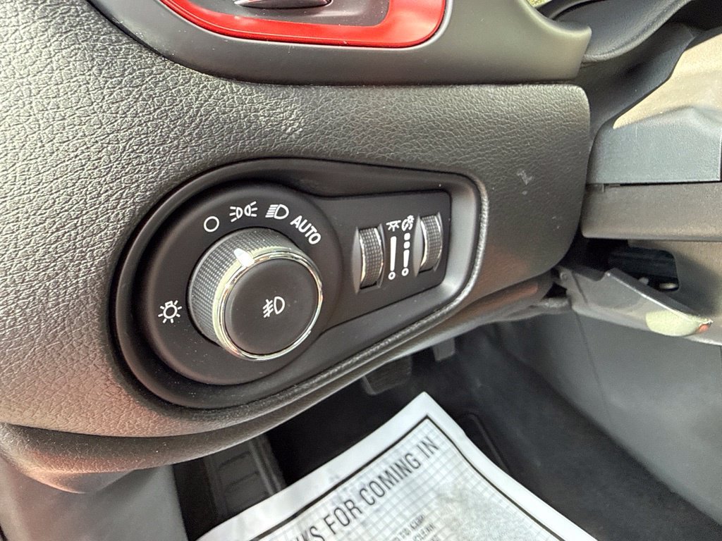 Used 2022 Red Jeep Trailhawk image 22