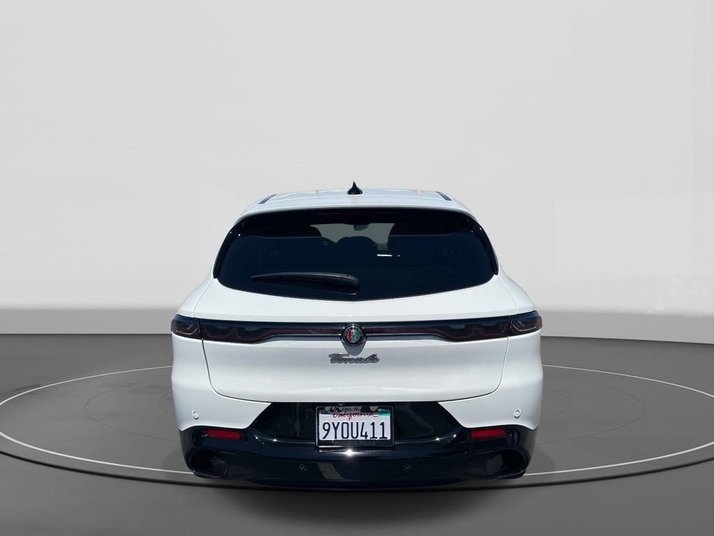 Used 2025 White Alfa Romeo  image 5