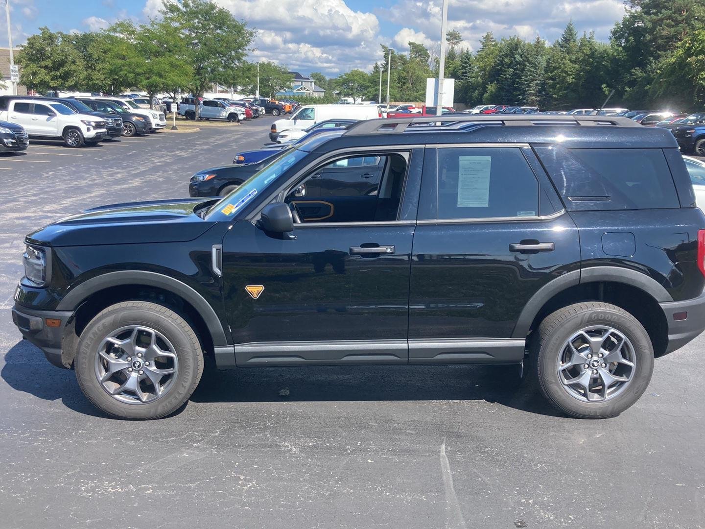 Used 2021 Shadow Black Ford Badlands image 4