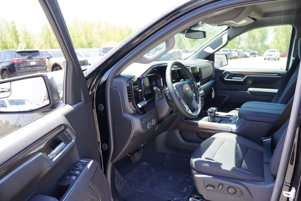 2026 Chevrolet Silverado 1500 LT - Photo 10