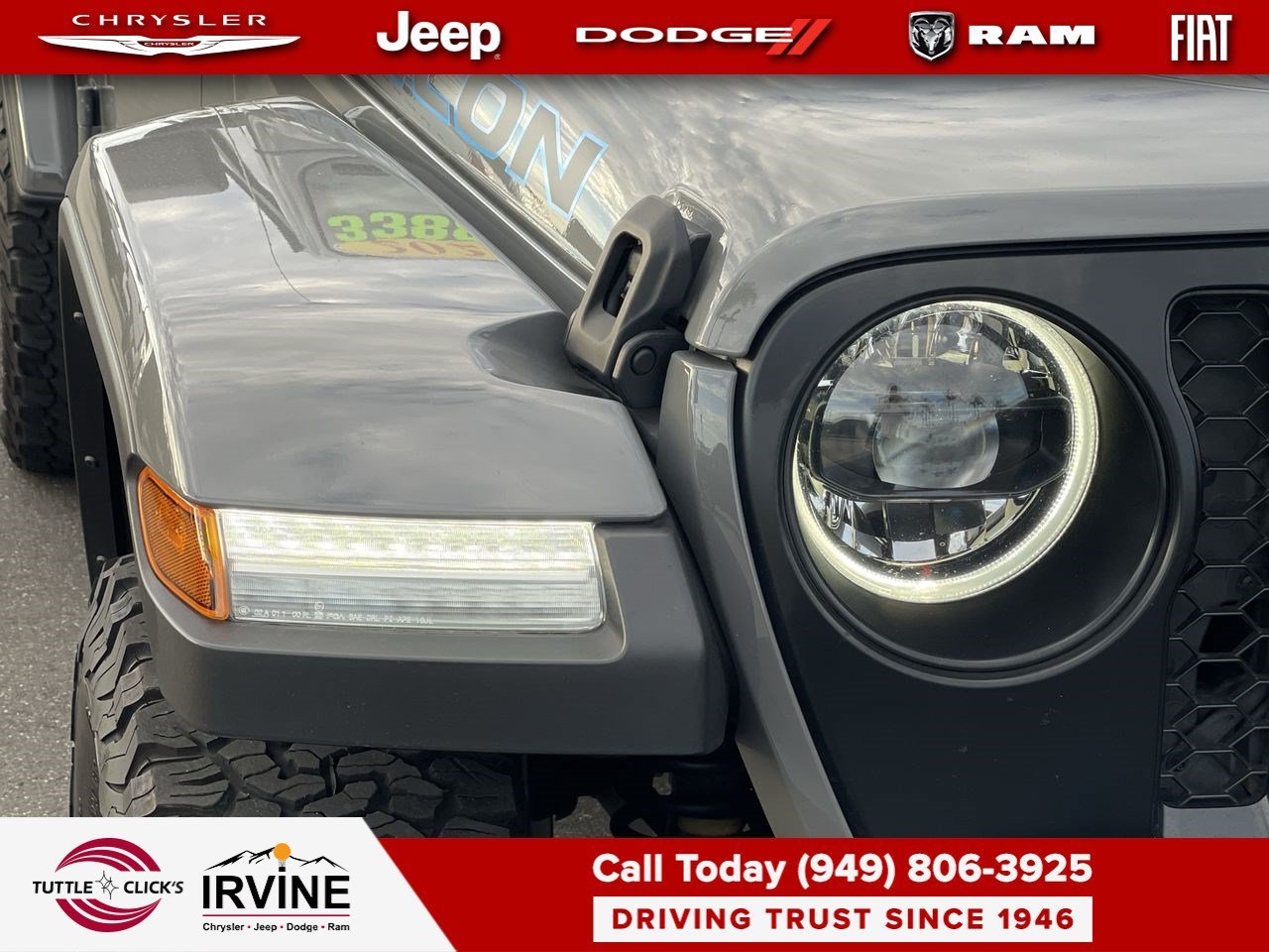 Used 2023 Sting-Gray Clearcoat Jeep Rubicon image 10