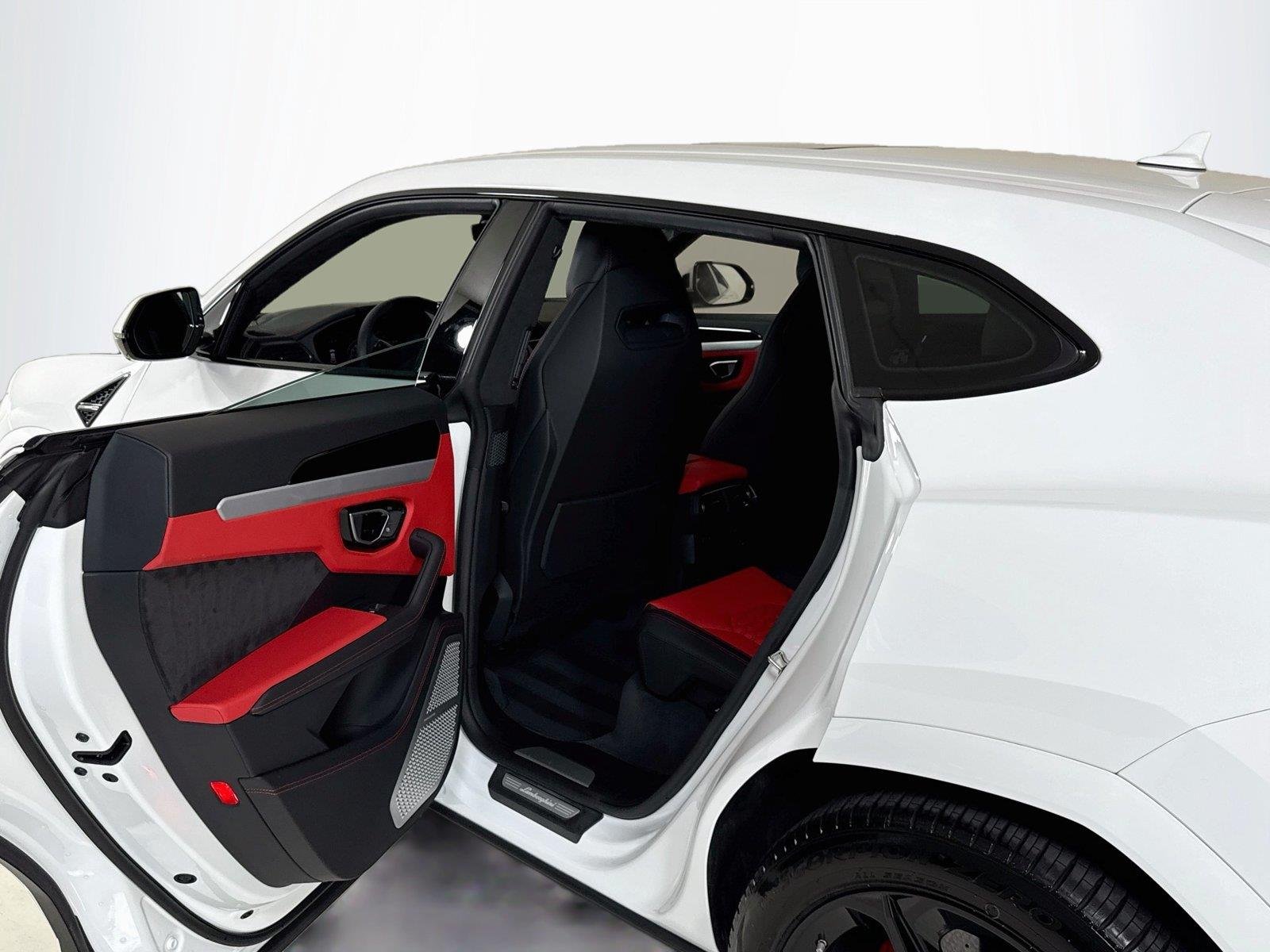 Used 2020 Bianco Icarus Metallic Lamborghini Carbon Bonnett | Custom Exhaust | Only 10K Miles image 25