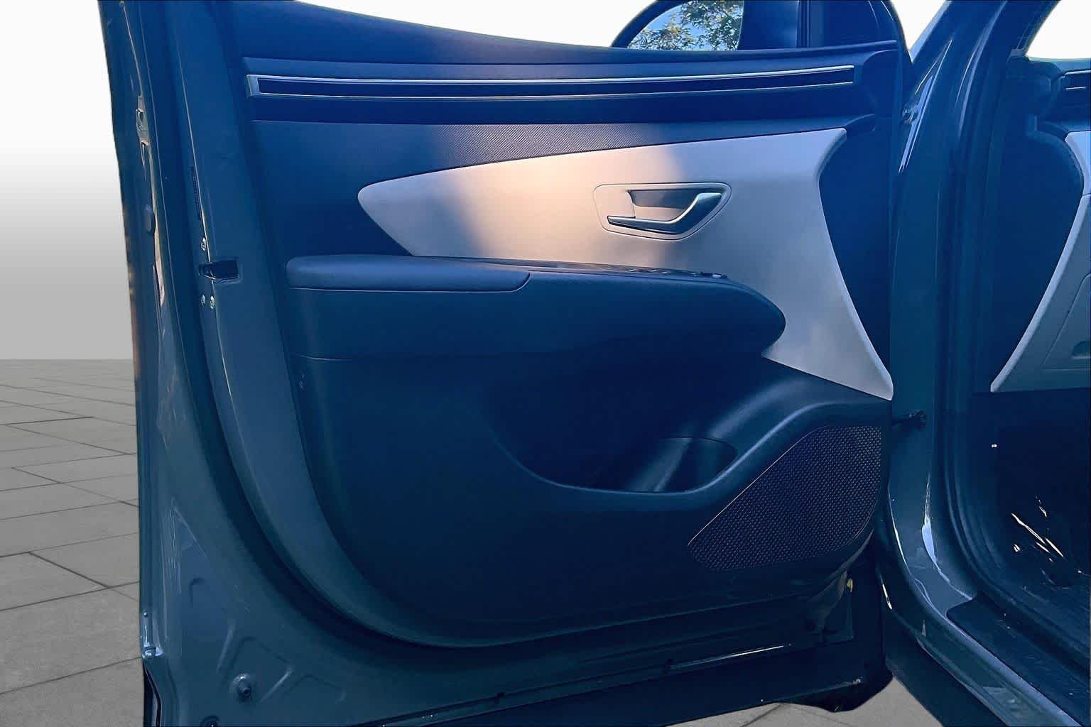 Used 2024 Hampton Gray Hyundai SE image 22