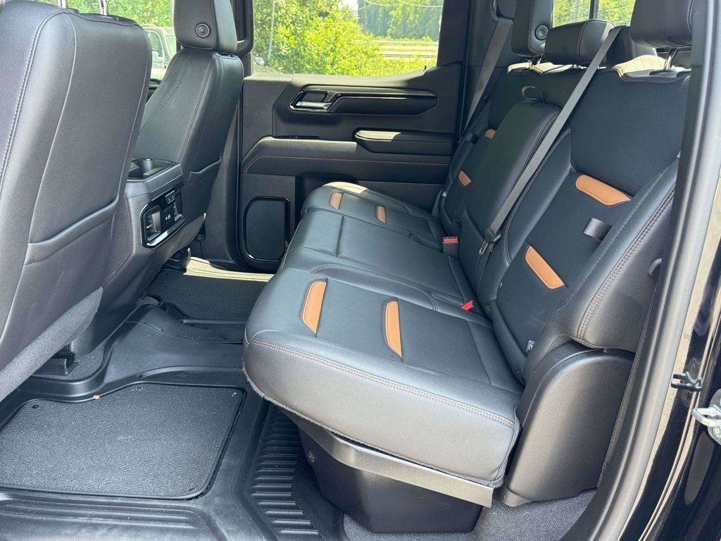 Used 2022 Black GMC AT4 image 17