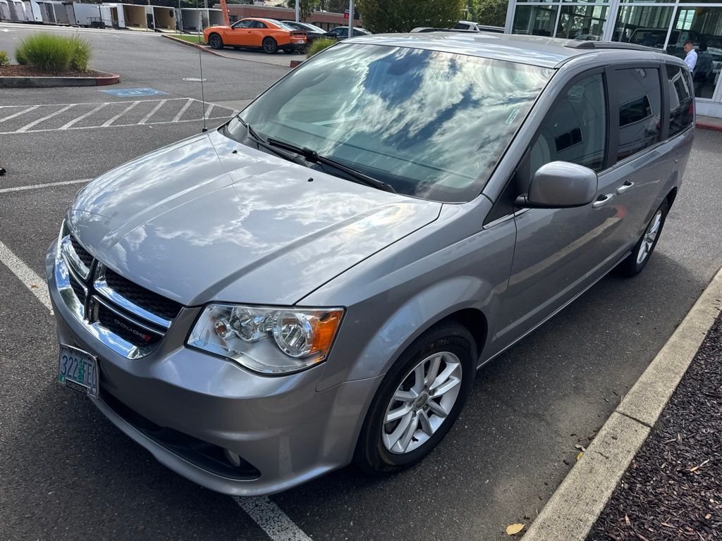 Used 2019 Billet Silver Metallic Clearcoat Dodge SXT image 2