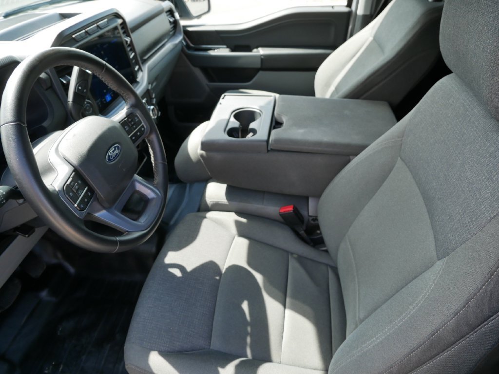 Used 2024 White Ford XLT image 11