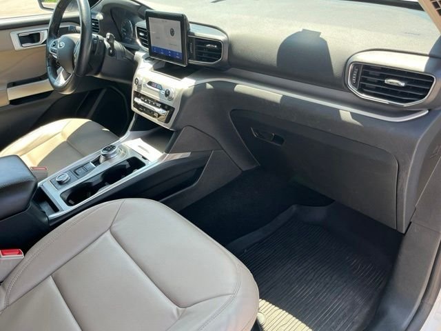 Certified Used 2020 White Ford XLT image 26