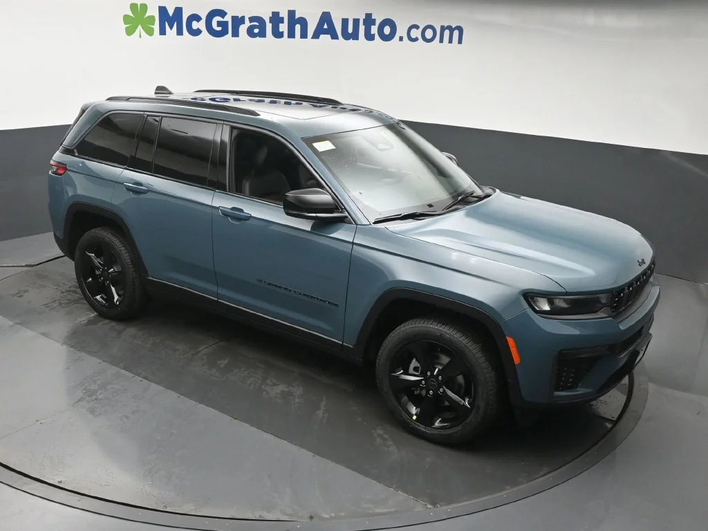 New 2027 Blue Jeep Limited image 3