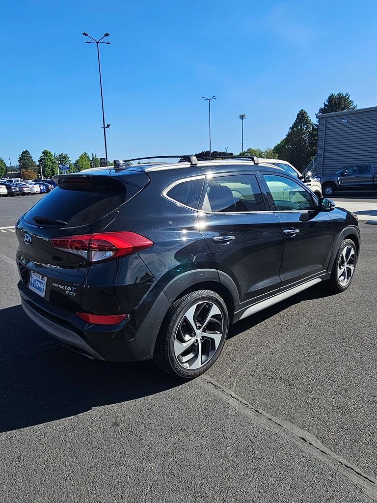 Used 2017 Black Hyundai Limited image 5