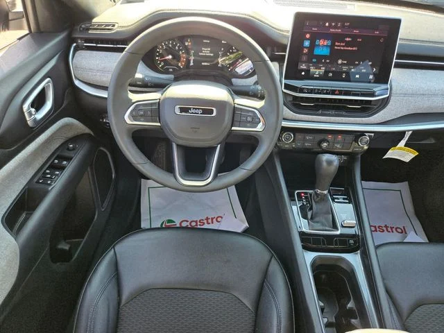 Used 2024 White Jeep Latitude image 14