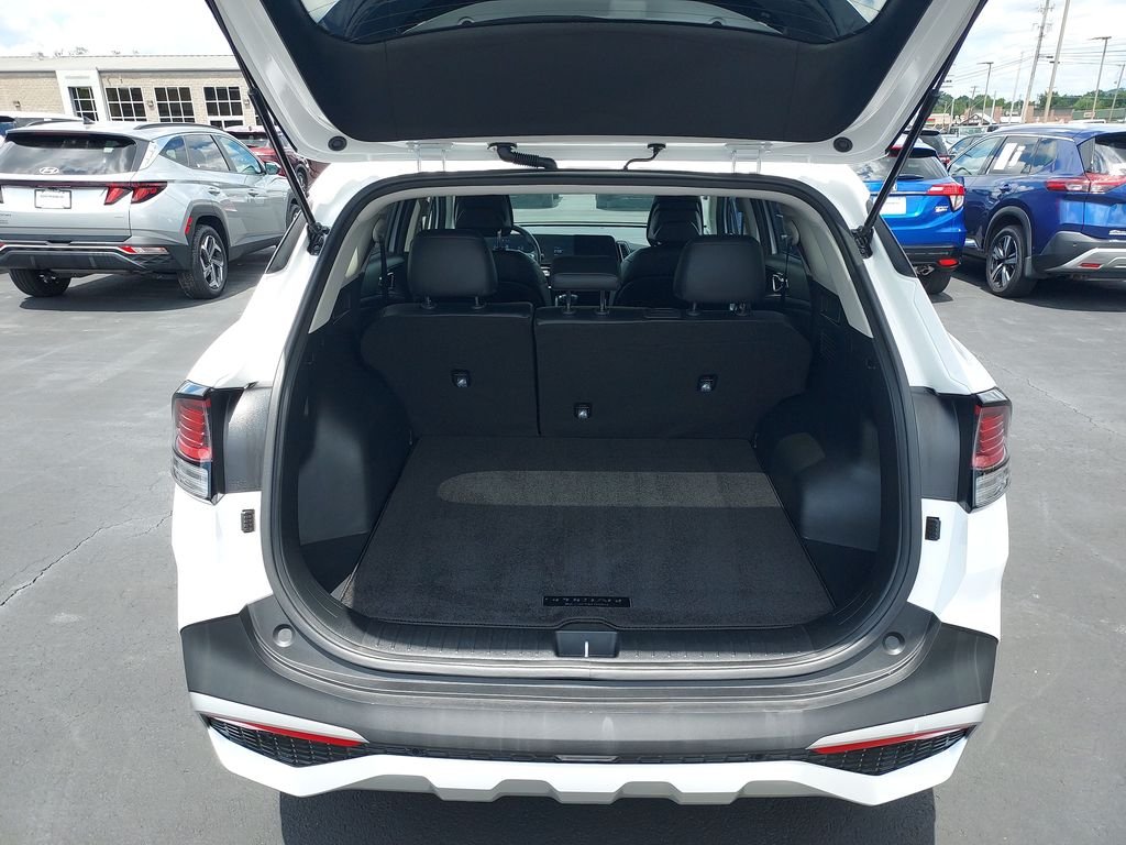 Used 2024 White Kia EX image 9