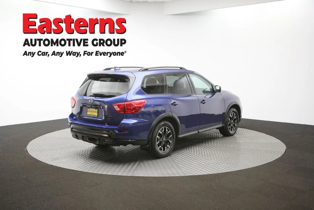 Used 2020 Blue Nissan SL image 43