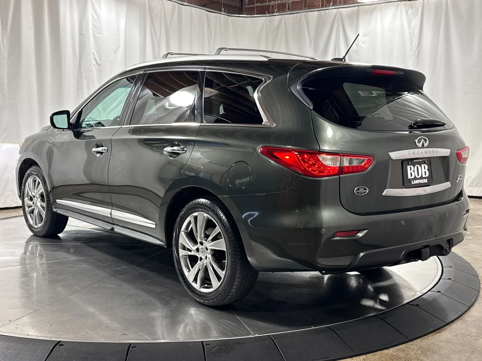 Used 2013 Green INFINITI Base image 11
