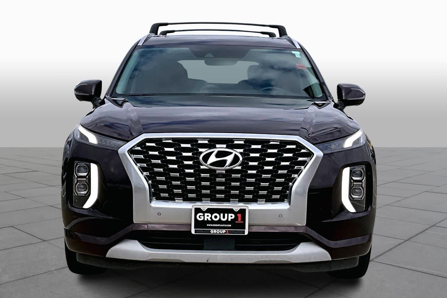 Used 2021 Sierra Burgundy Hyundai Limited image 6