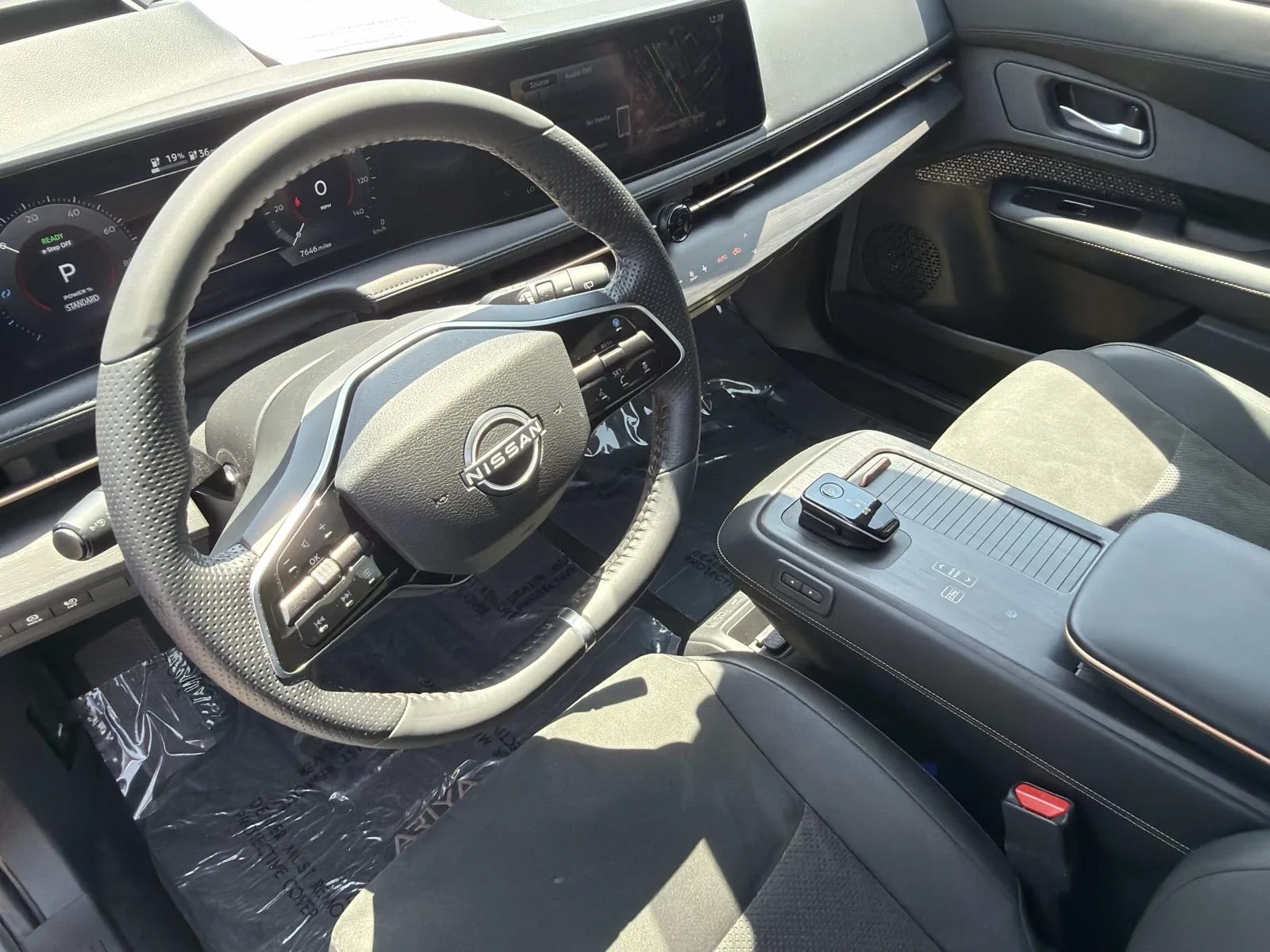 Used 2025 GUN METALLIC Nissan ENGAGE FWD image 7