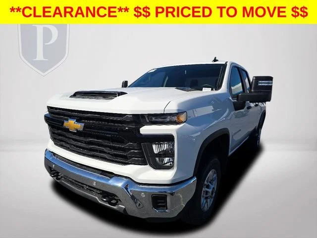 New 2026 Summit White Chevrolet WT image 11