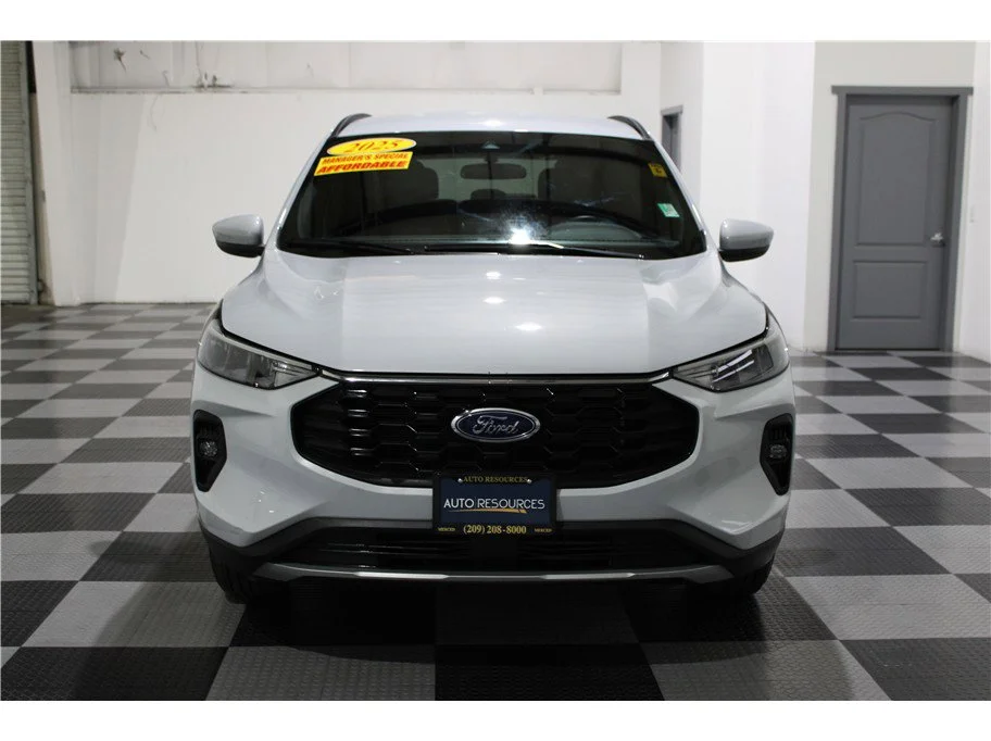 Used 2025 White Ford ST-Line Select image 3