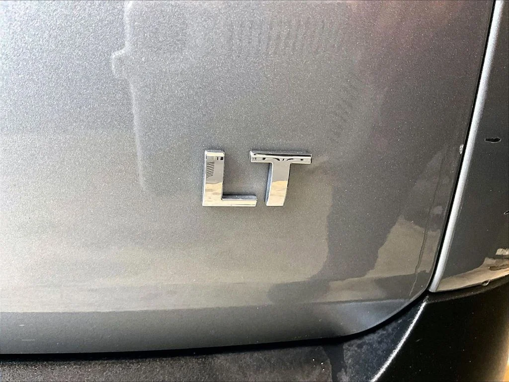 Used 2023 Gray Chevrolet LT image 30