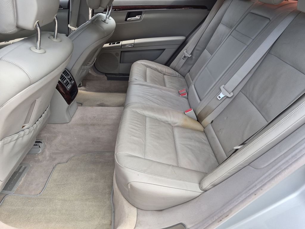 Used 2010 Silver Mercedes-Benz S 550 image 28
