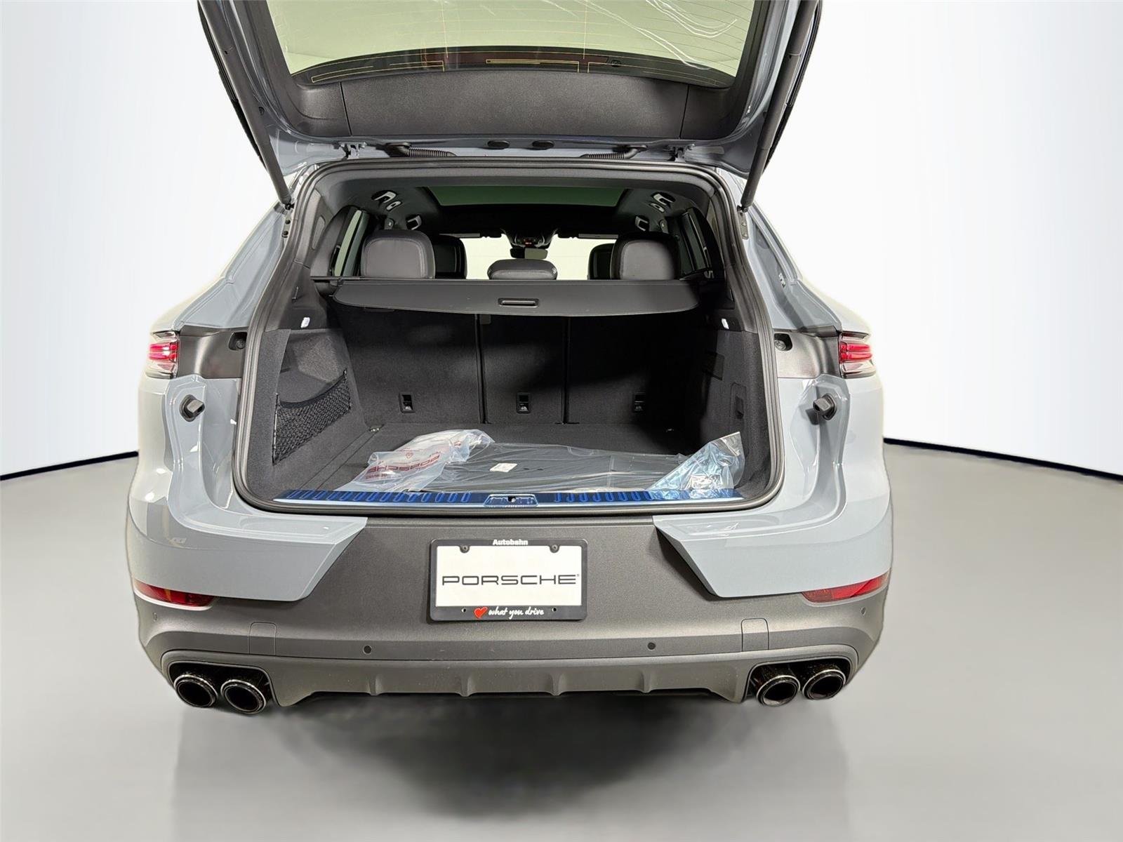 Certified Used 2026 Arctic Grey Porsche  image 35