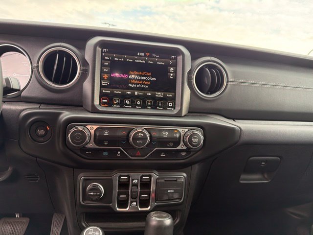 Used 2023 Gray Jeep Sahara 4xe image 17