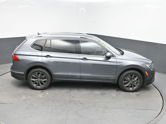 Used 2023 Gray Volkswagen 2.0T SE image 27