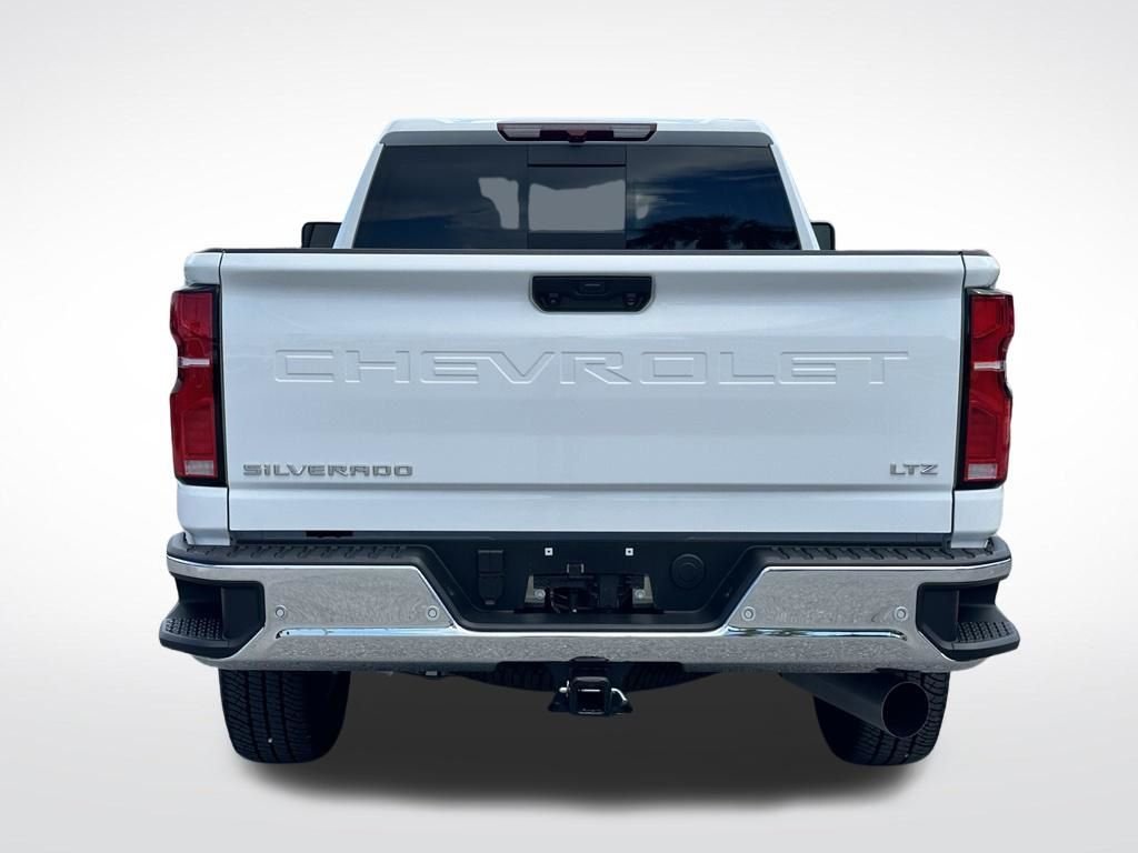 Used 2025 White Chevrolet LTZ image 6