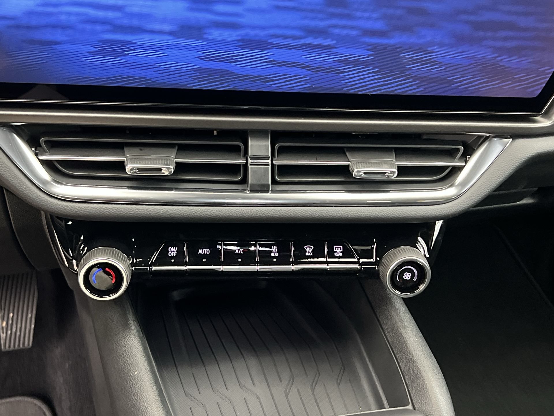2026 Chevrolet Equinox EV 1LT - Photo 70