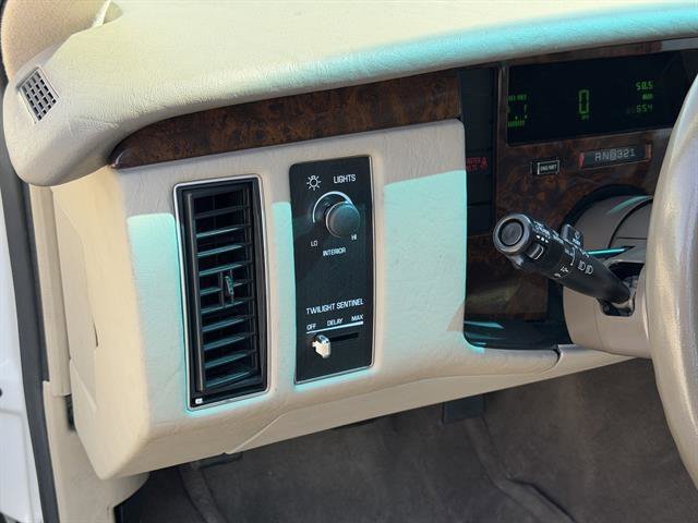Used 1996 Cotillion White Cadillac 4DR SDN image 15