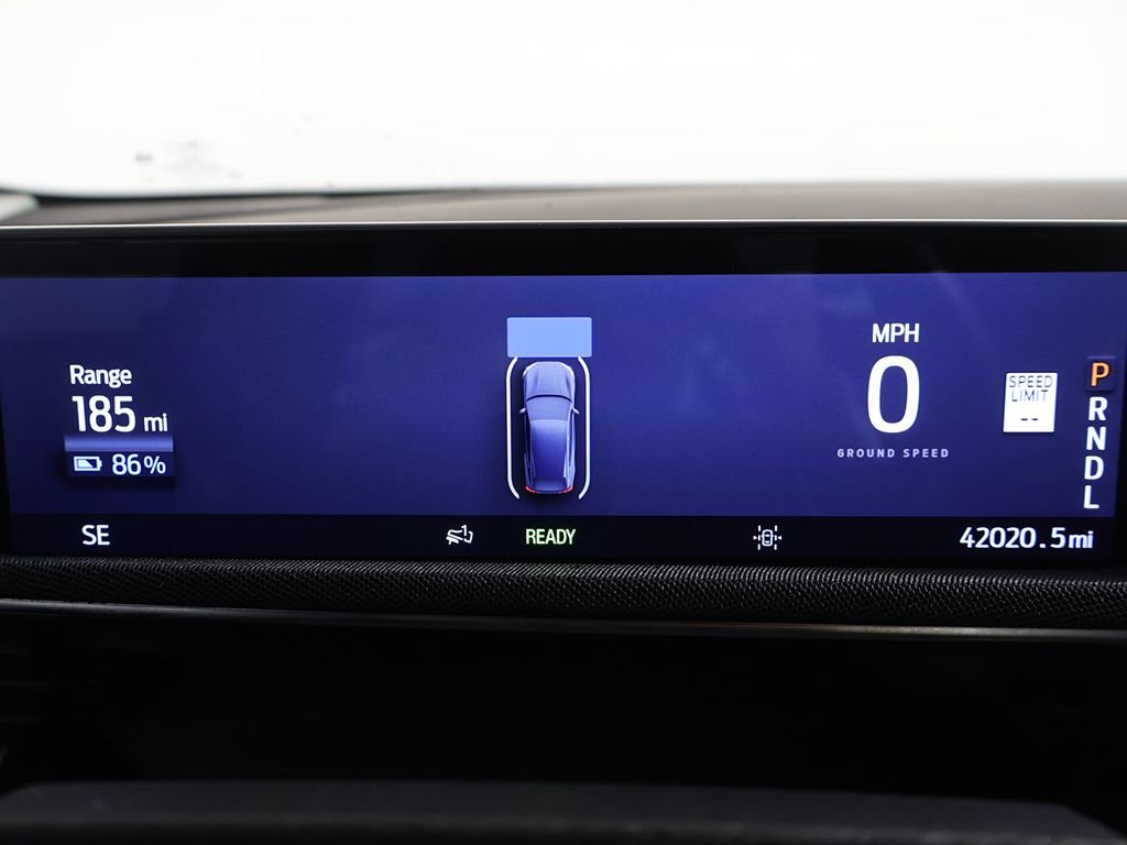 Used 2022 Gray Ford Select image 37