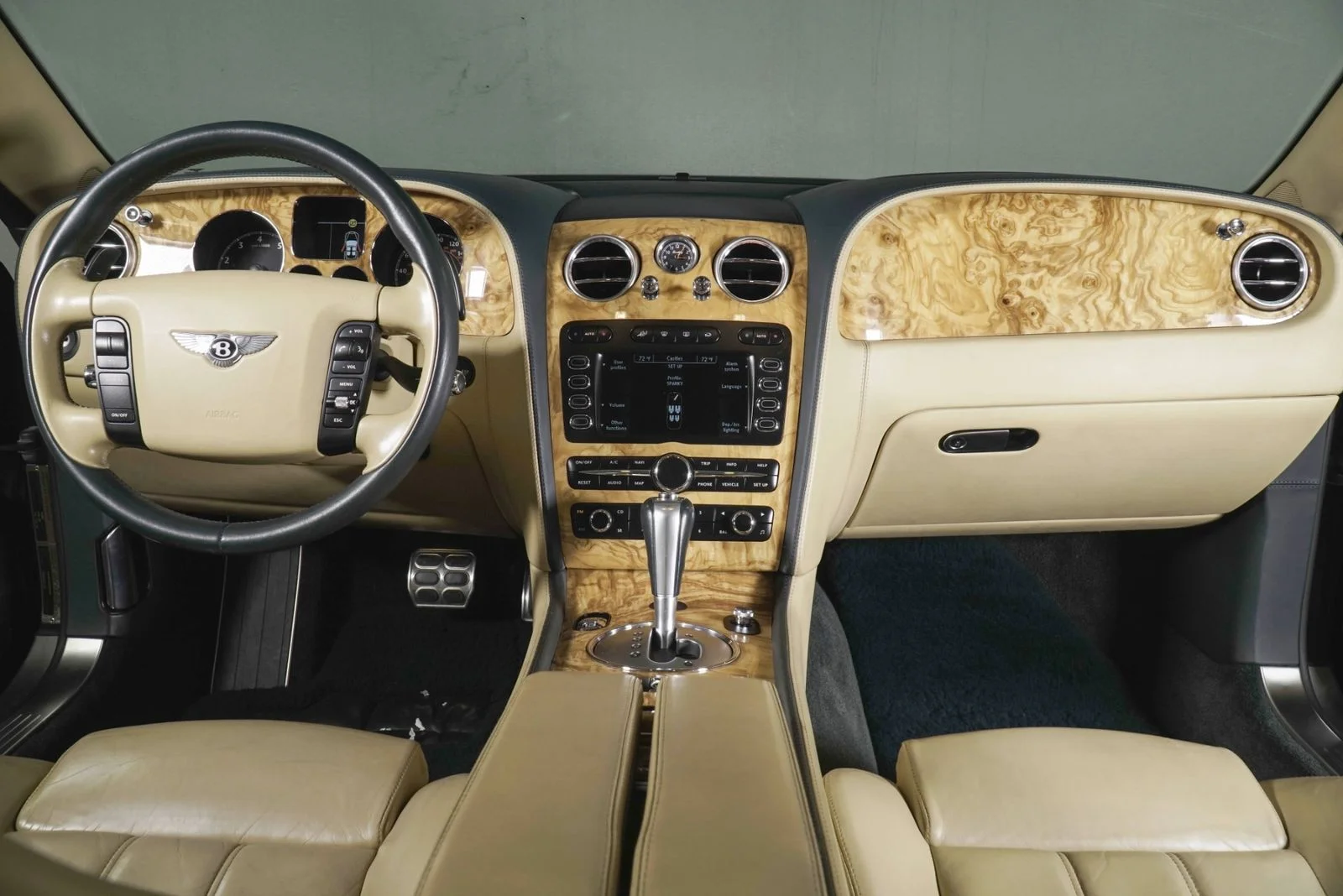 Used 2007 Green Bentley  image 4