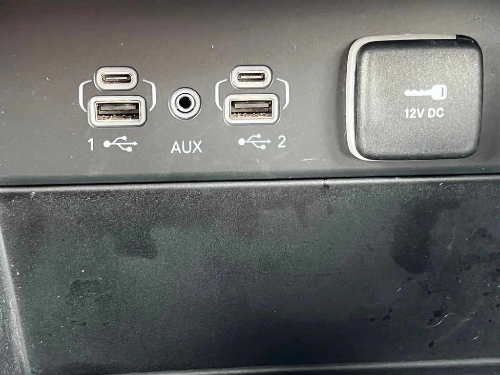 Used 2023 White Jeep Limited image 28