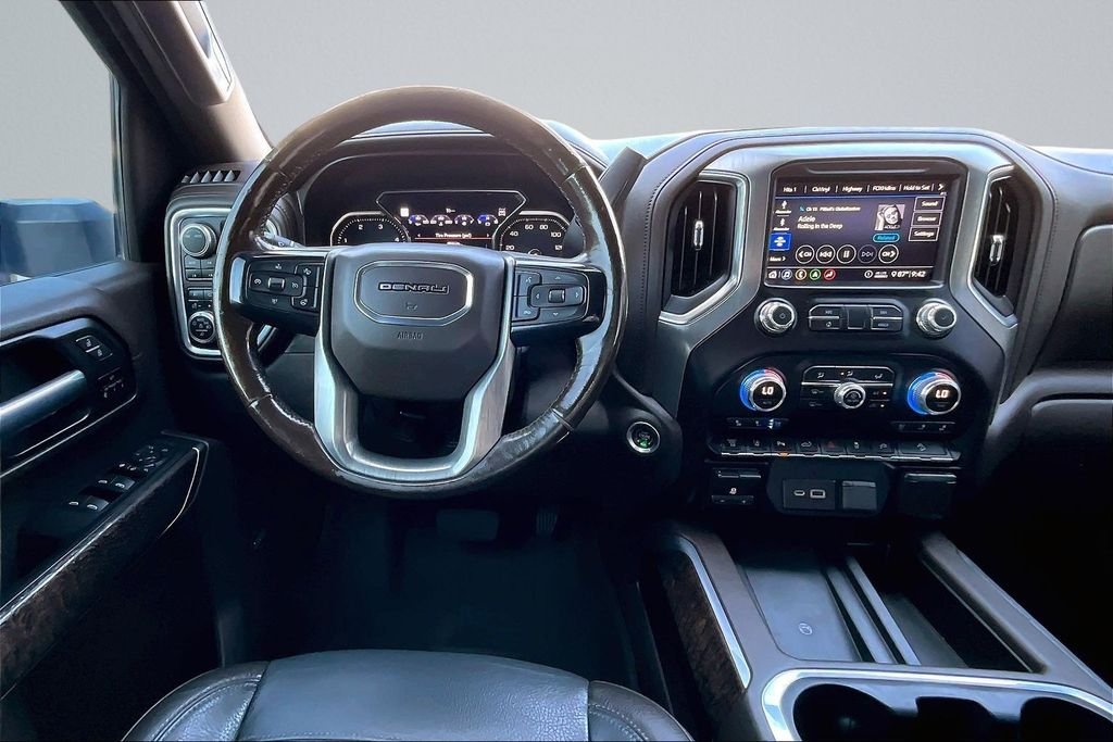 Used 2020 White GMC Denali image 5