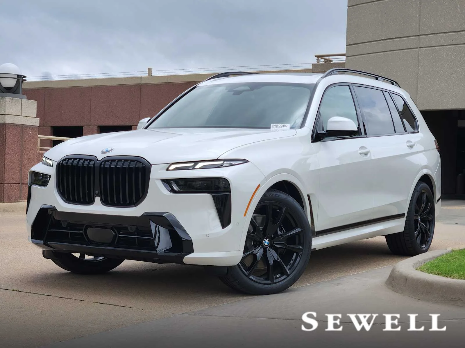2027 BMW X7