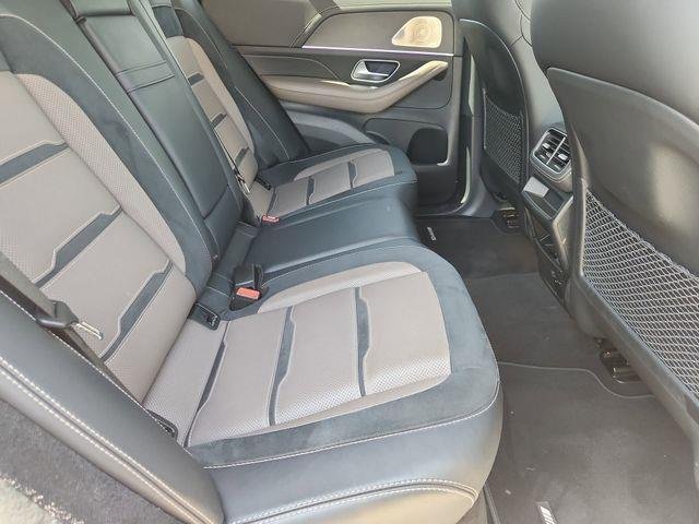 Used 2023 Silver Mercedes-Benz 4MATIC® image 28